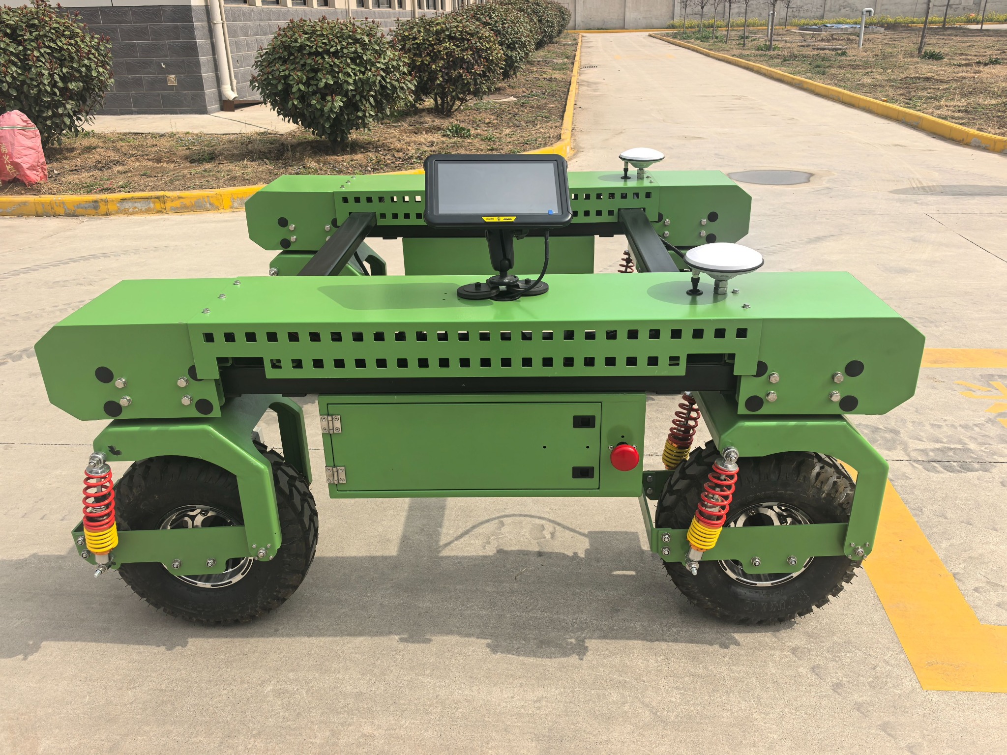 Green autonomous farm cart platform with mounted display